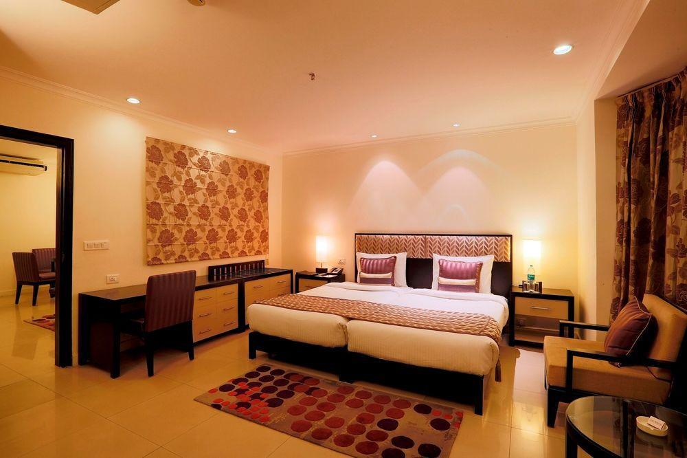 The Lallgarh Palace A Heritage Hotel Bikaner Zewnętrze zdjęcie